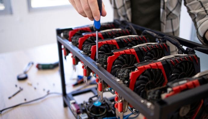 Un minero de bitcoin principiante gana 300.000€ contra todo pronóstico