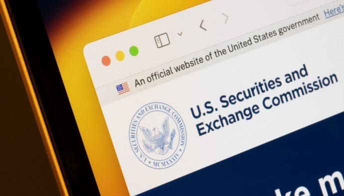 Caso de estafa crypto: empresa acusa al regulador de manipular