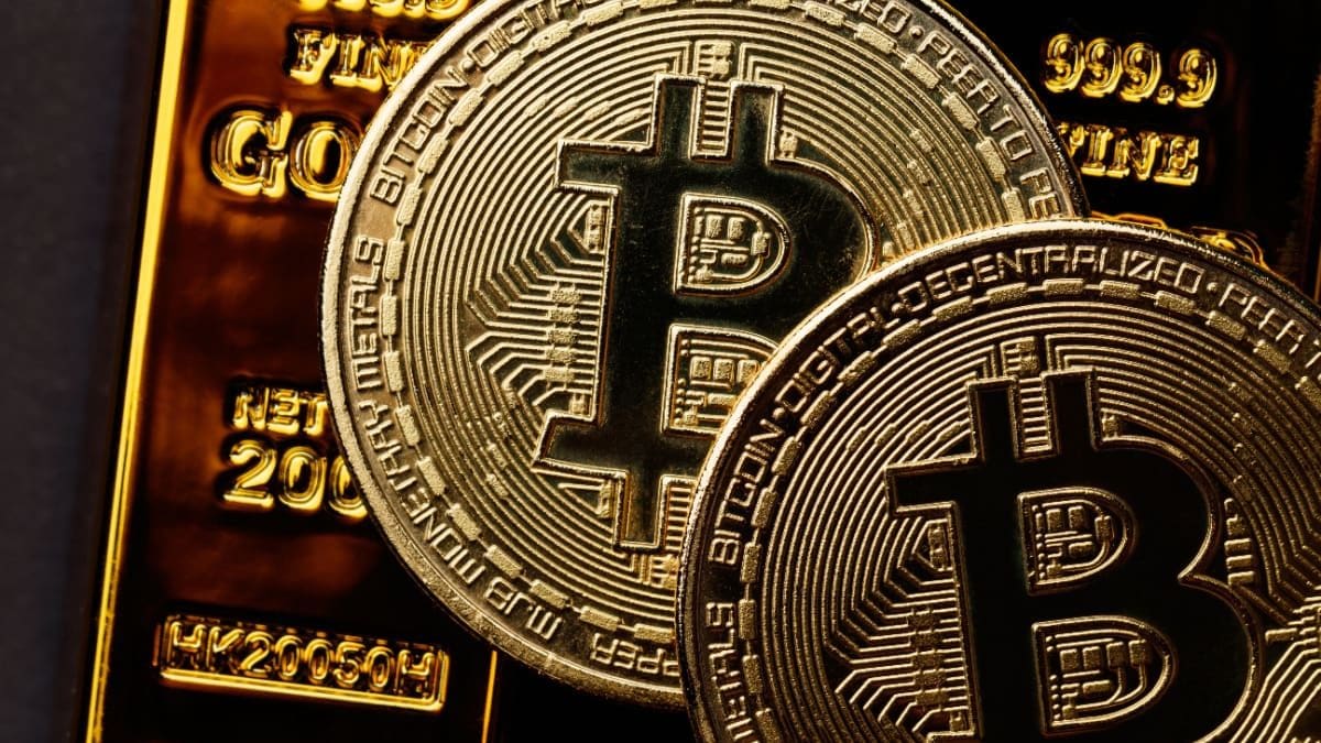 4 razones por las que el precio de Bitcoin se queda atrás frente al oro