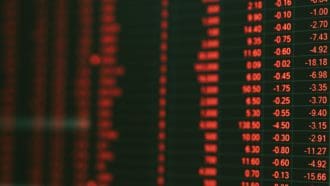 Bitcoin y Ethereum se desploman en medio de una liquidación global