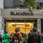 Por qué BlackRock compra ahora Bitcoin y Ethereum masivamente