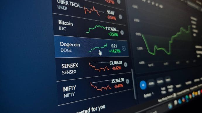 Bitcoin pierde fuerza y crecen las oportunidades para altcoins
