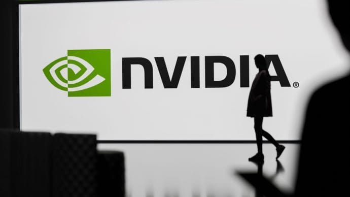 Nvidia rompe récord: vale €4,2 billones y crecen temores por la IA Nvidia rompe récord: vale €4,2 billones y crecen temores por la IA