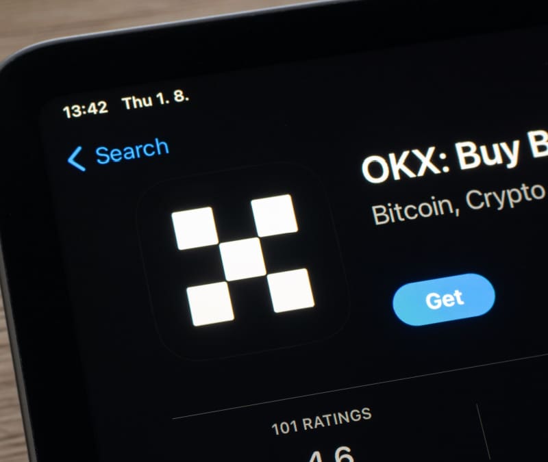 OKX y el gigante bancario Standard Chartered unen fuerzas en Europa