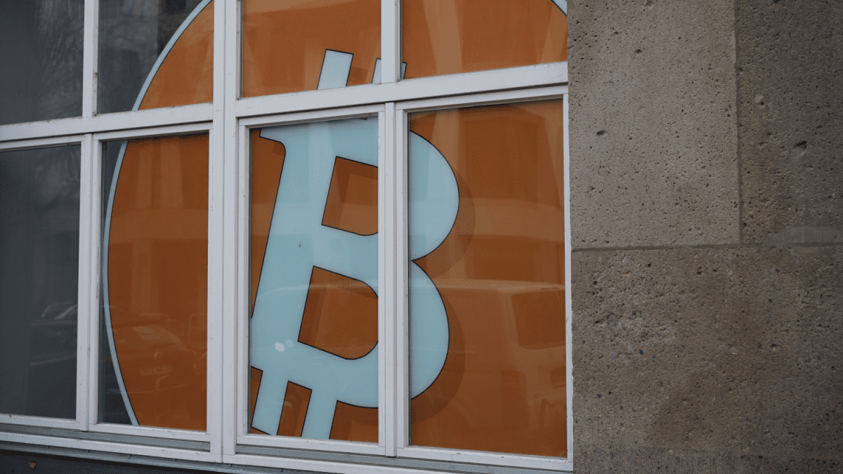 Expertos alertan: Bitcoin sigue atrapado en noviembre