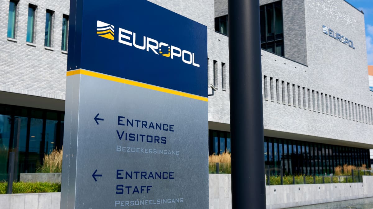 Europol desmantela enorme red que robaba criptomonedas a gran escala
