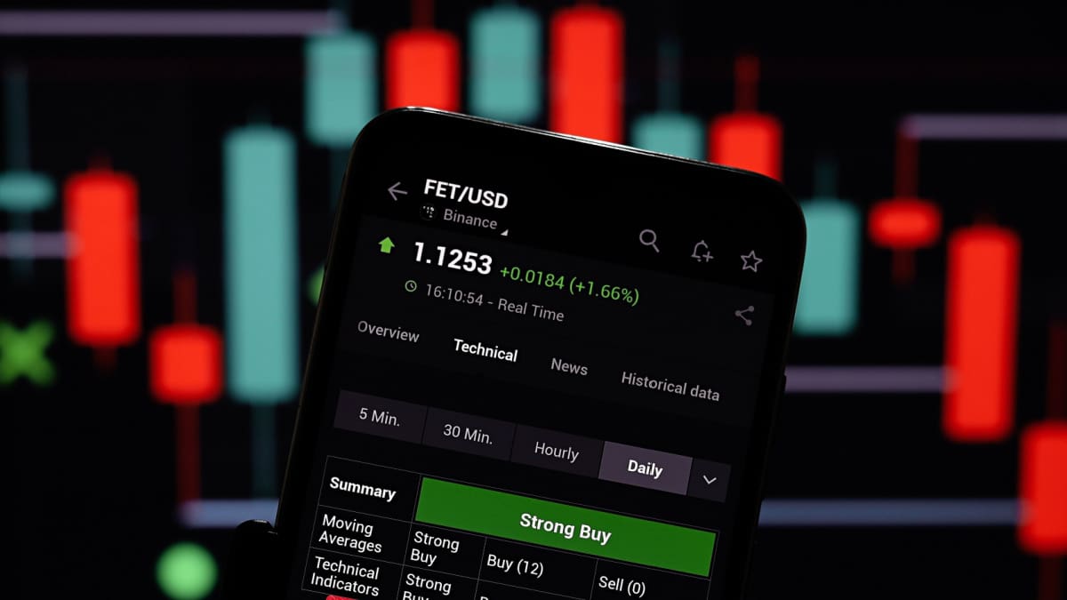 Criptomoneda de IA sube 42% tras anuncio de demanda judicial