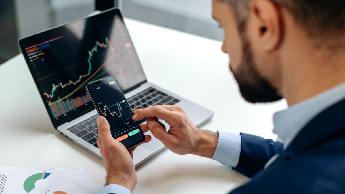 Estos inversores compran Bitcoin sin parar: qué revela del mercado