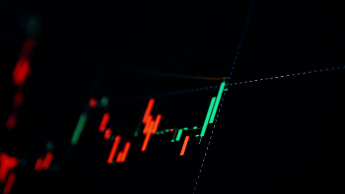 Bitcoin se estabiliza y podría recuperar terreno frente al oro