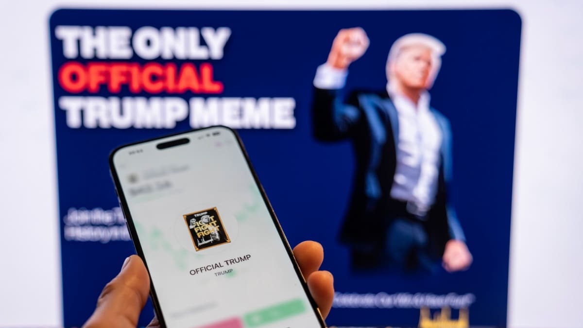 DJ invierte en moneda Trump y pierde casi el 95%