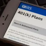 Trump da un paso más para las criptomonedas en las pensiones estadounidenses