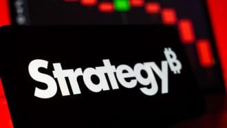 La empresa de bitcoin Strategy afronta inquietud por una posible demanda judicial