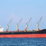 Irán exige Bitcoin para cruzar el Estrecho de Ormuz: impacto en el precio