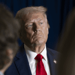 Trump amenaza con bombardear Irán el martes: 3 escenarios para Bitcoin