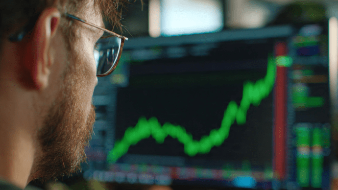 Estas 8 altcoins se disparan pese al mercado cripto en rojo