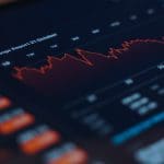 Crypto Rewind: Zcash se desploma, IA prevé presión sobre XRP y bitcoin