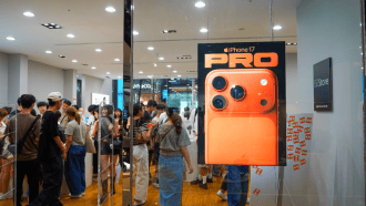 Iphone-pro-17-in-winkel