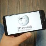Wikipédia influence négativement la perception de la crypto par l'IA